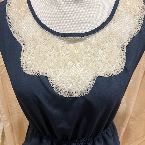 Forever 21 Blue lace dress w pockets - Picture 5 of 7